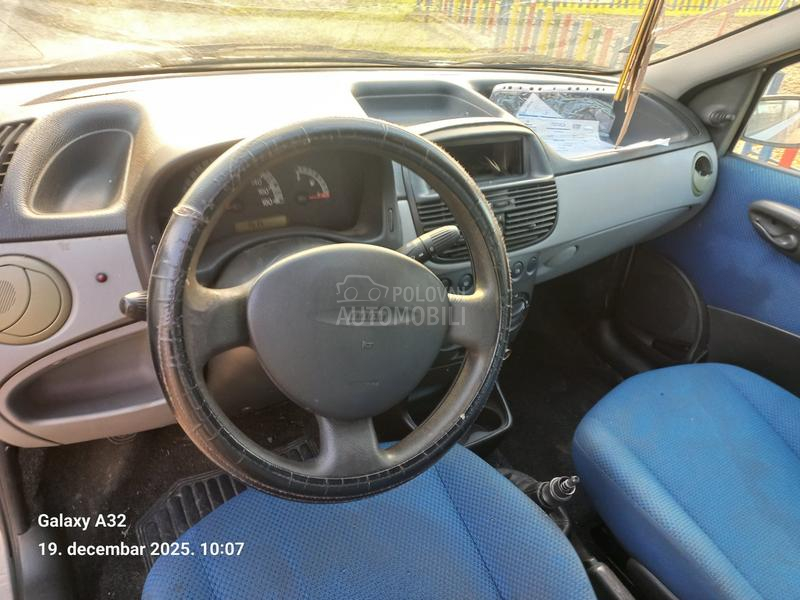 Fiat Punto 1.2 8v