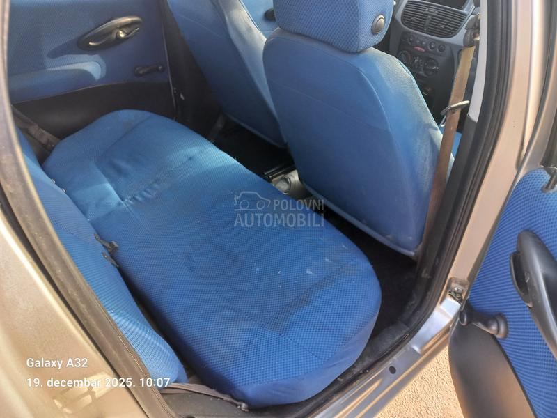 Fiat Punto 1.2 8v