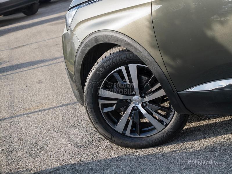 Peugeot 3008 1.2PureTech Allure