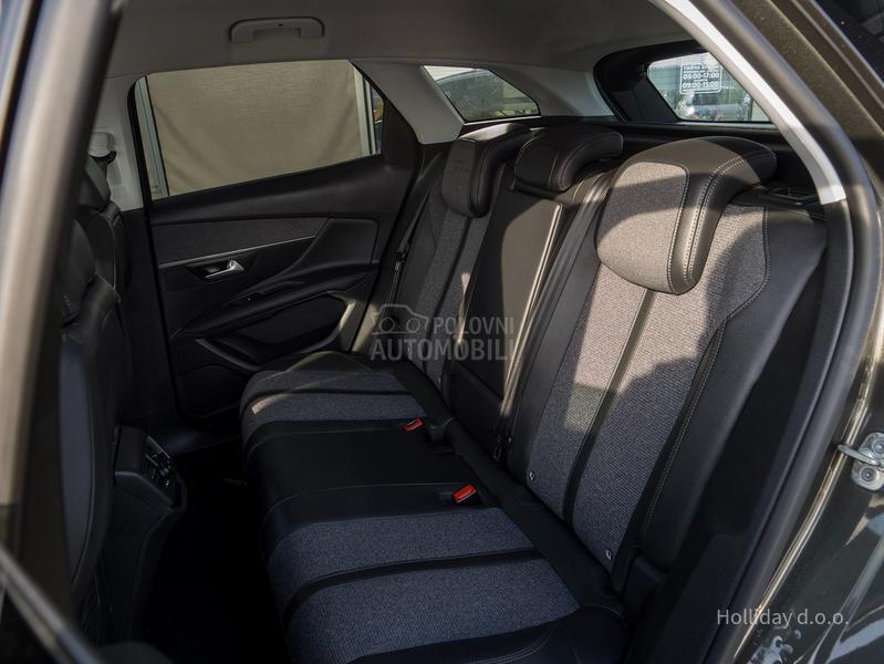 Peugeot 3008 1.2PureTech Allure