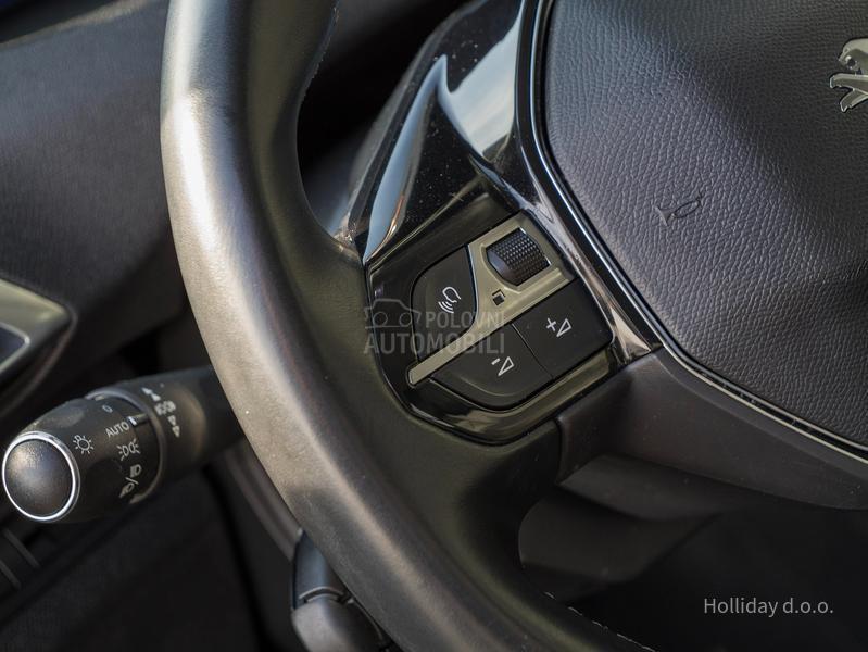 Peugeot 3008 1.2PureTech Allure