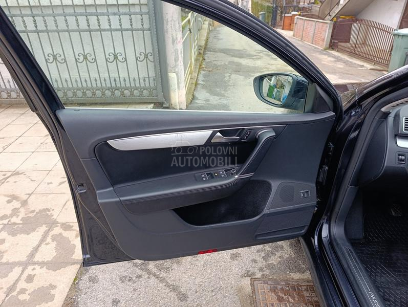 Volkswagen Passat B7 R-LINE