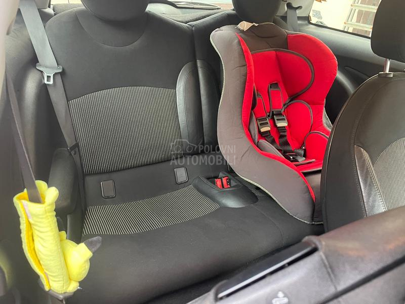 MINI Cooper 1.6