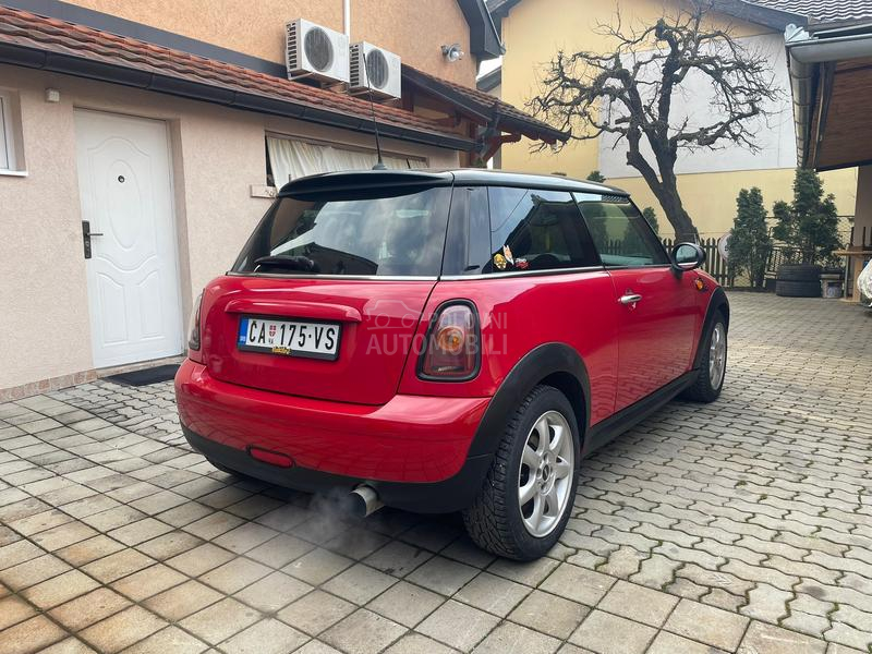 MINI Cooper 1.6