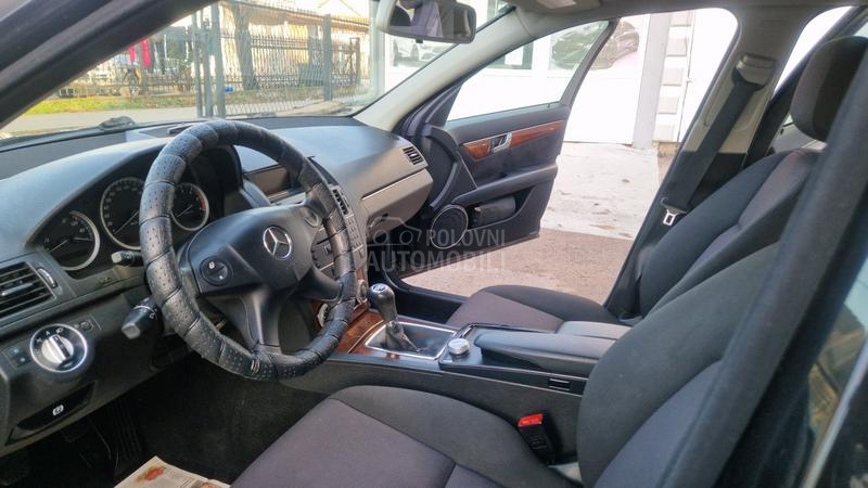 Mercedes Benz C 180 Avan zame