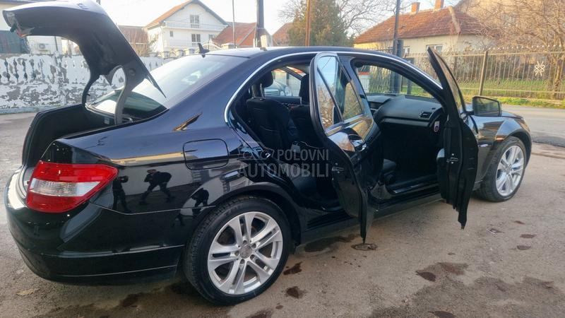 Mercedes Benz C 180 Avan zame
