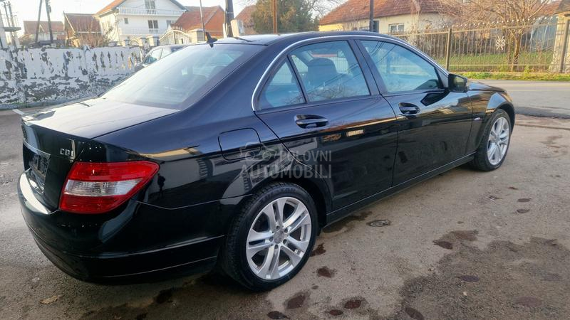 Mercedes Benz C 180 Avan zame