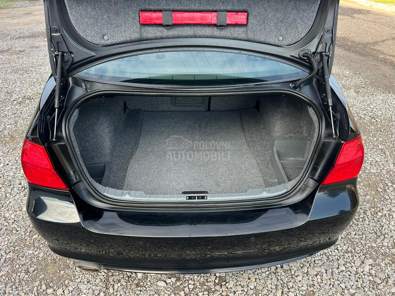 BMW 320d FABRIČKO STANJE