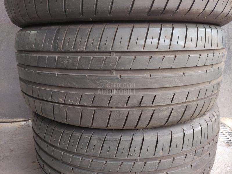 Dunlop 255/45 R20 Letnja