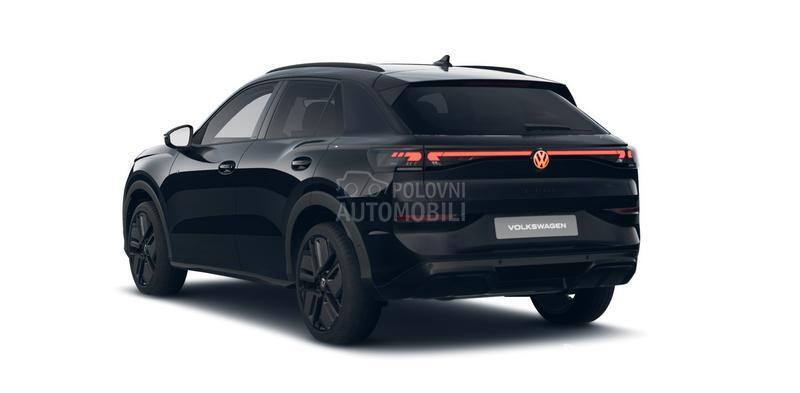 Volkswagen T-Roc 1.5 eTSI DSG R-LINE