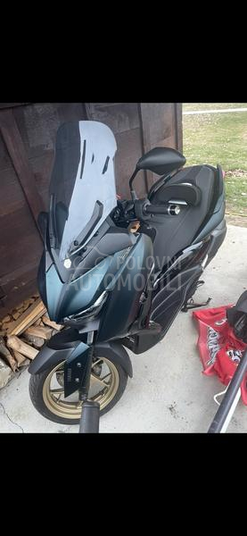 Yamaha xmax