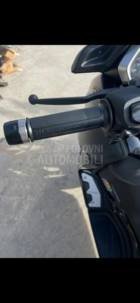 Yamaha xmax