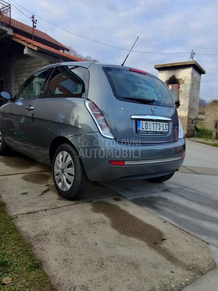 Lancia Ypsilon 