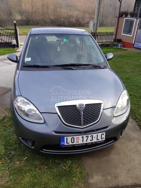 Lancia Ypsilon 