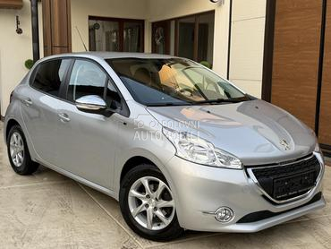 Peugeot 208 1.2 VTi Style
