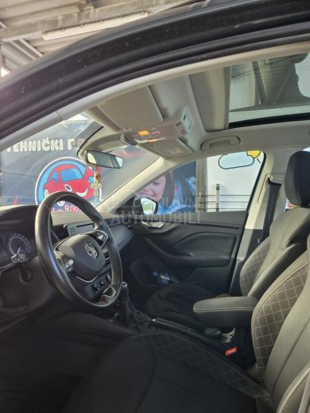 Škoda Kamiq Panoramski krov