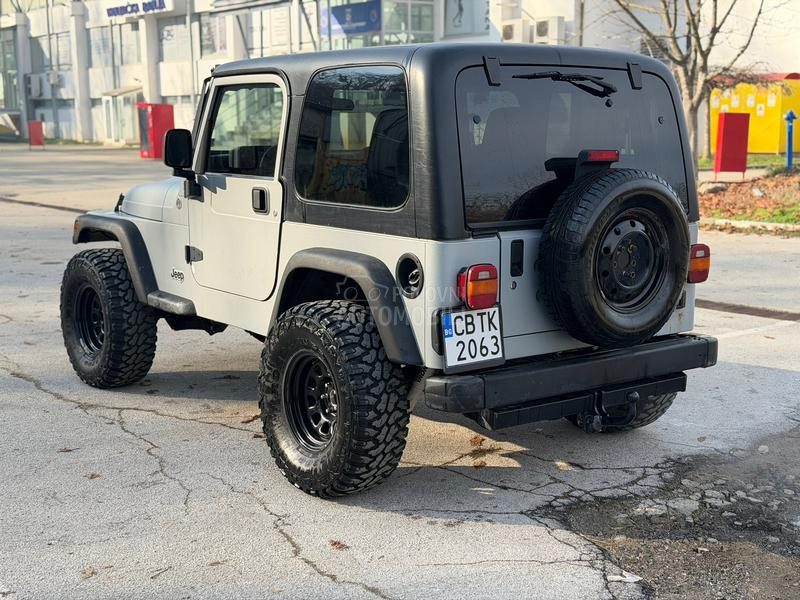 Jeep Wrangler 