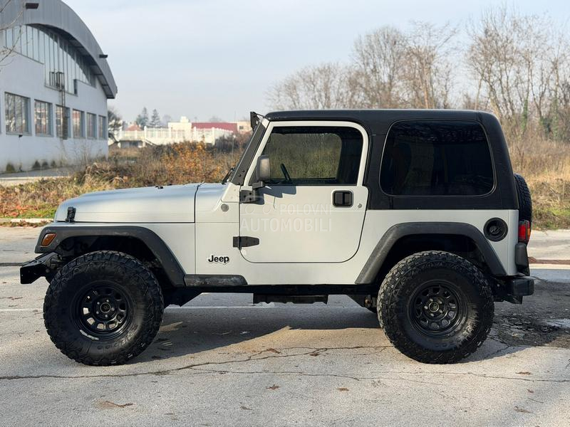 Jeep Wrangler 