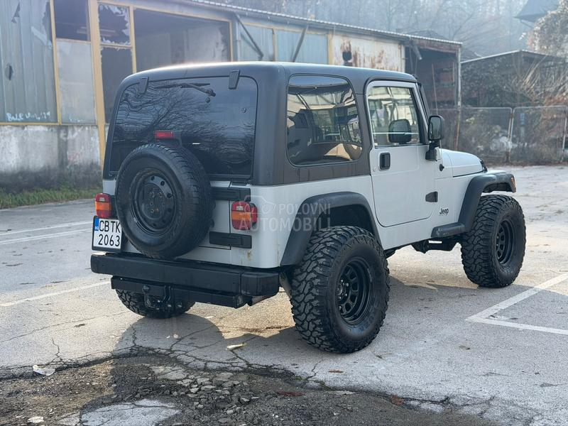 Jeep Wrangler 