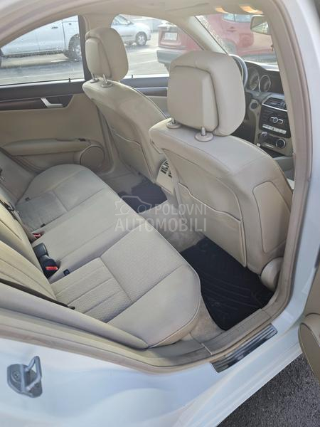 Mercedes Benz C 200 