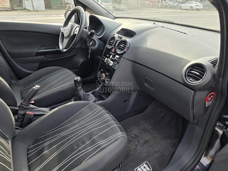 Opel Corsa D 1.3 M JET
