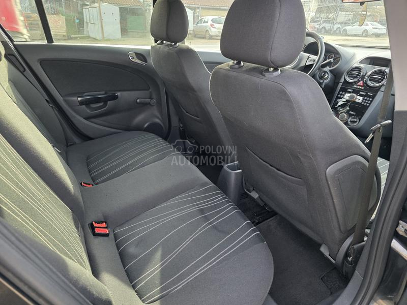 Opel Corsa D 1.3 M JET
