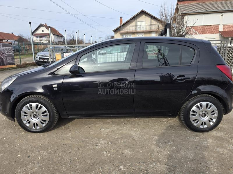 Opel Corsa D 1.3 M JET