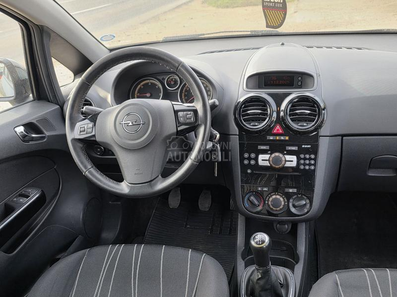 Opel Corsa D 1.3 M JET