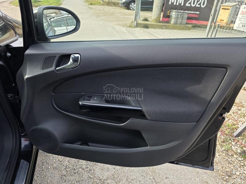 Opel Corsa D 1.3 M JET