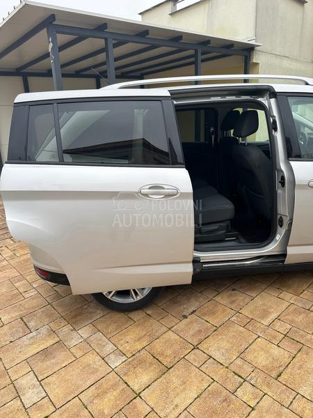 Ford C-Max Ford C-Max Grand 1.0