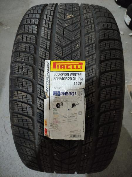 Pirelli 305/40 R20 Zimska