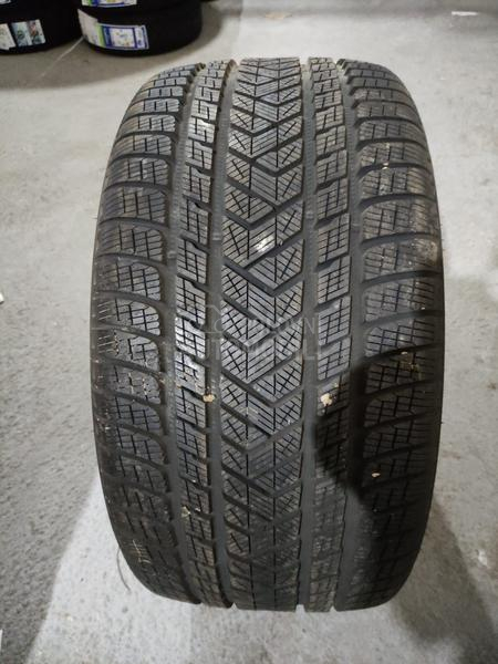 Pirelli 305/40 R20 Zimska