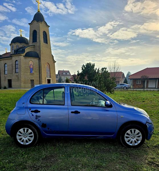 Nissan Micra 