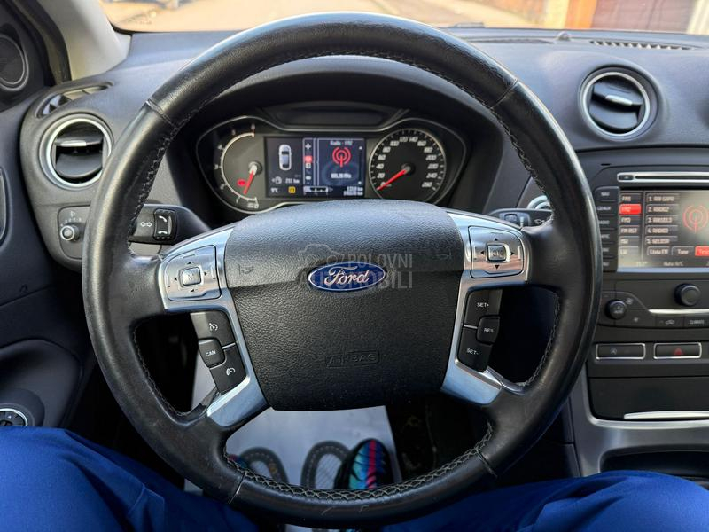 Ford Mondeo 1.6 TDCI/NAV/LED/