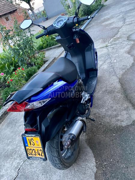 Peugeot Speedfight 3