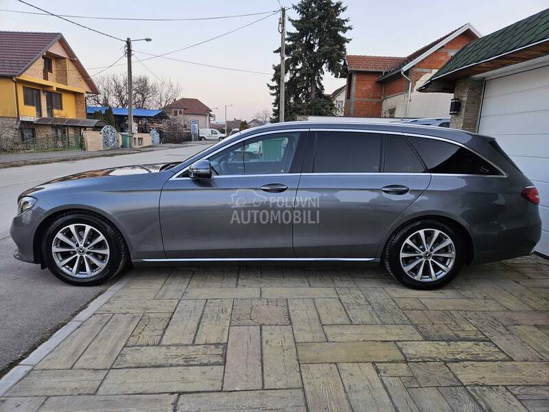 Mercedes Benz E 220 ZA ALUMIN. STOLARIJU