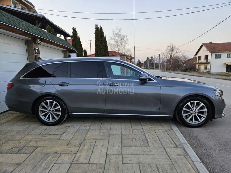 Mercedes Benz E 220 ZA ALUMIN. STOLARIJU