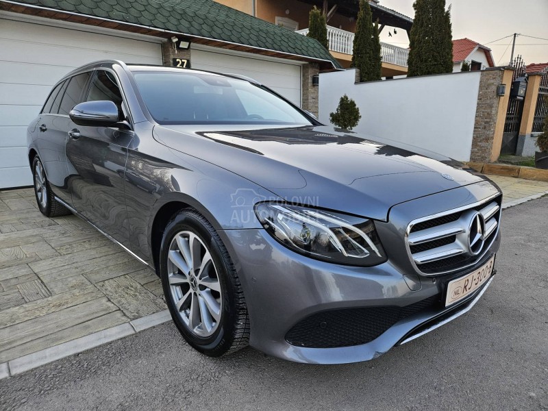 Mercedes Benz E 220 ZA ALUMIN. STOLARIJU
