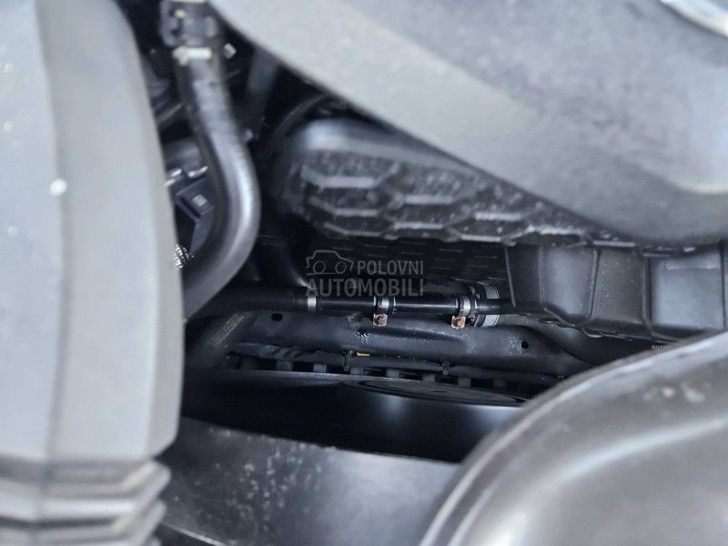 Mercedes Benz E 220 ZA ALUMIN. STOLARIJU