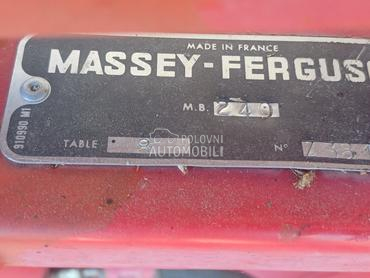 Massey Ferguson MF 240
