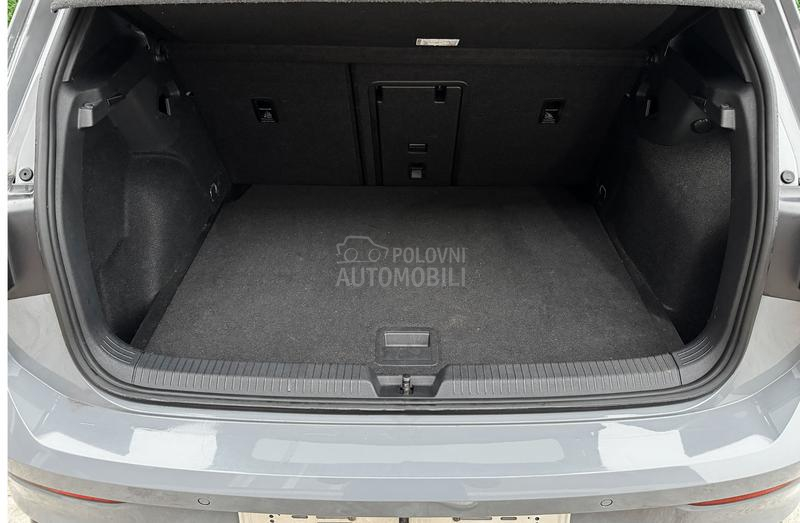 Volkswagen Golf 8 R-Line 1.5 eTSI