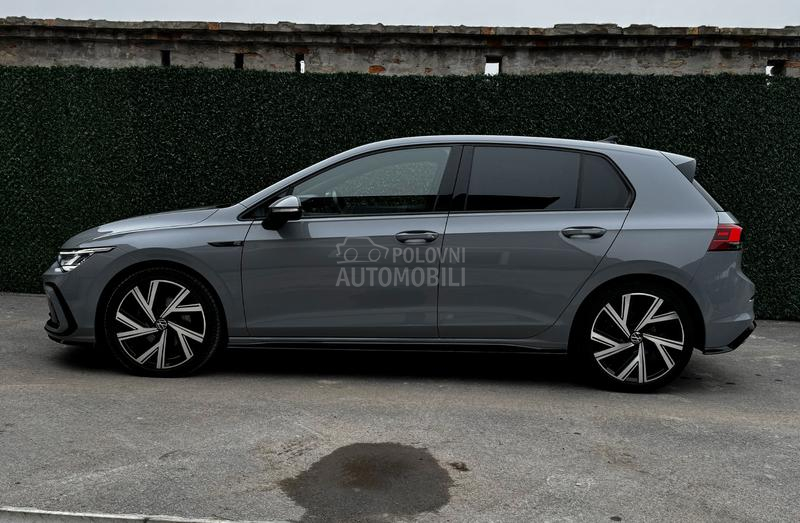 Volkswagen Golf 8 R-Line 1.5 eTSI