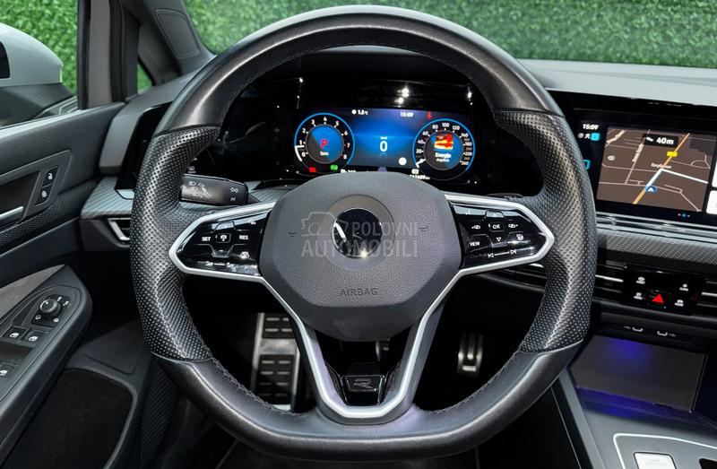 Volkswagen Golf 8 R-Line 1.5 eTSI