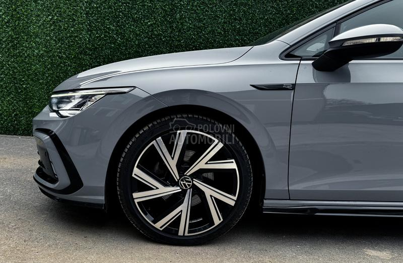Volkswagen Golf 8 R-Line 1.5 eTSI