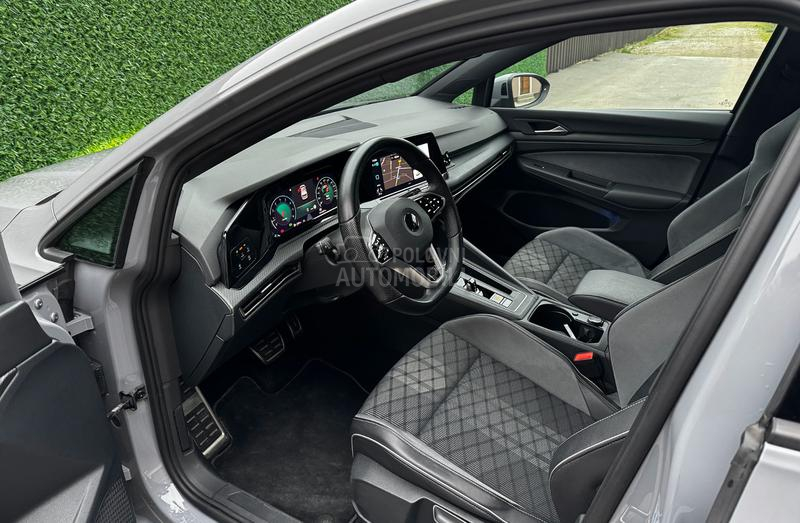 Volkswagen Golf 8 R-Line 1.5 eTSI