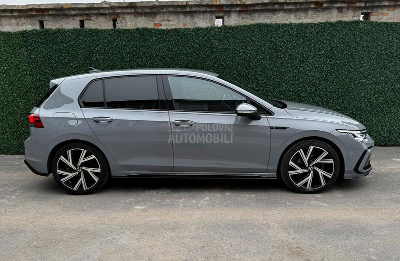 Volkswagen Golf 8 R-Line 1.5 eTSI