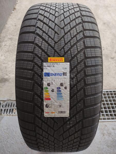 Pirelli 305/40 R21 Zimska