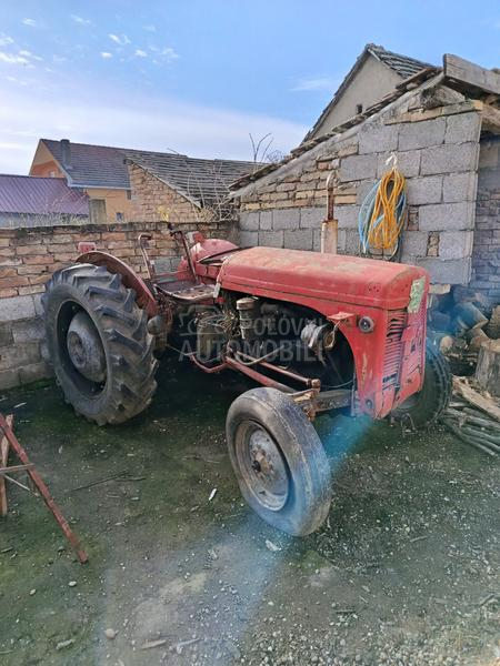 Massey Ferguson 28