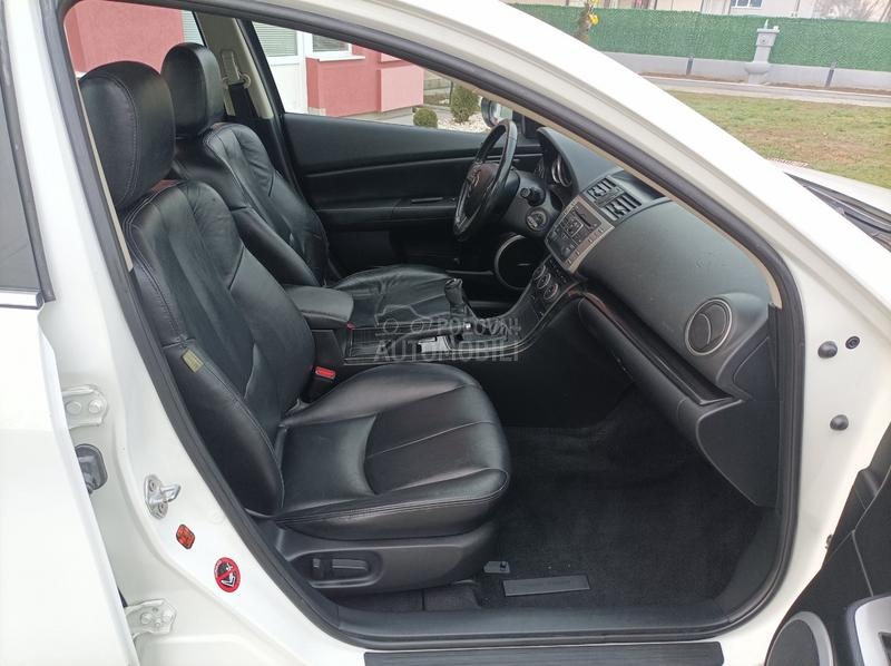 Mazda 6 2.0D PERLA