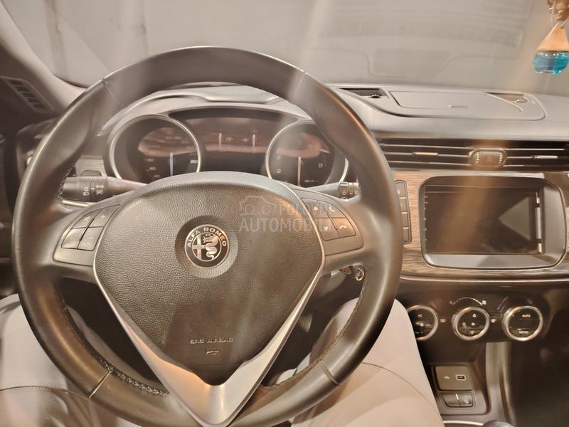 Alfa Romeo Giulietta T-jet 120 hp